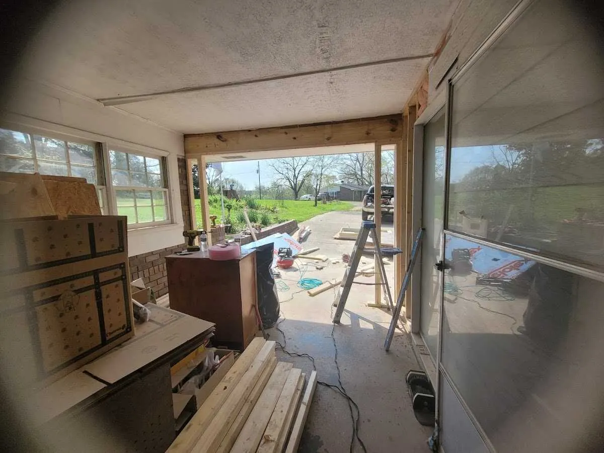 Air movers and dehumidifier for Drying & Dehumidification in Maumee